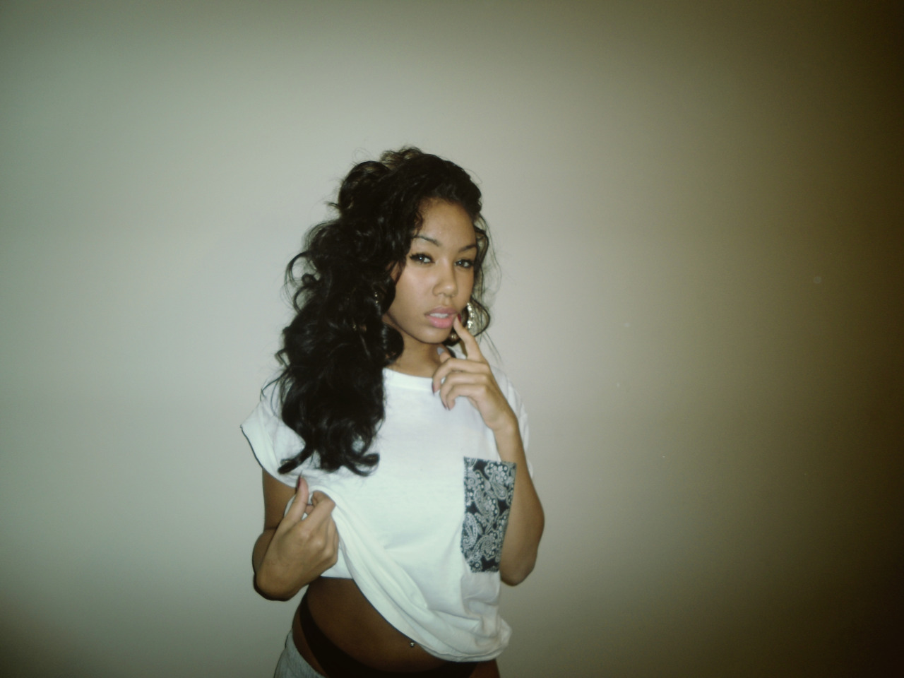 gugsiee:  paisley pocket t-shirt by me available here  
