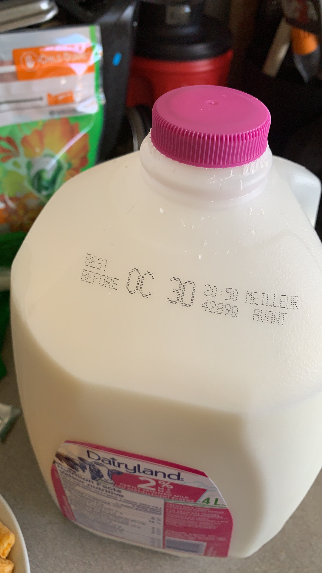 busted-puppet:Wow guys even my milk is reminding adult photos