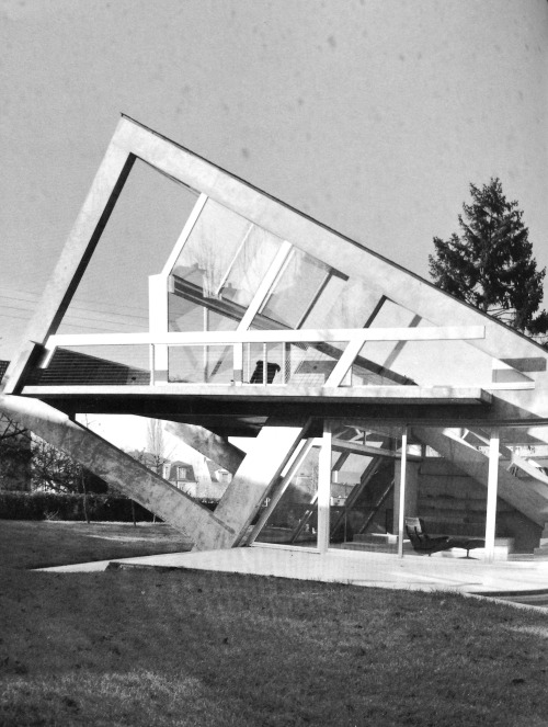 thegasolinestation:  Claude Parent 1923-2016 “It is with profound sadness that we announce that Claude Parent has passed away yesterday, on February 27th, just one day after his 93rd birthday.” Source: Facebook 