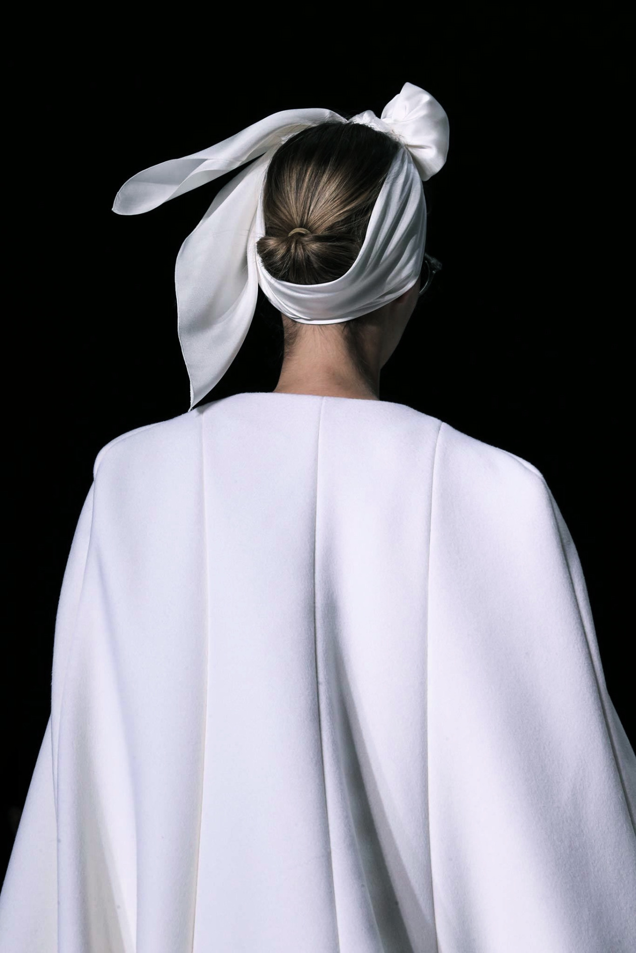 fashioninquality:  Detail at Giambattista Valli Couture Fall Winter 2014 | Paris