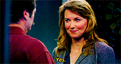 allsonargent:  PARKS AND RECREATION COLD OPENS » 6x01x02 - London 