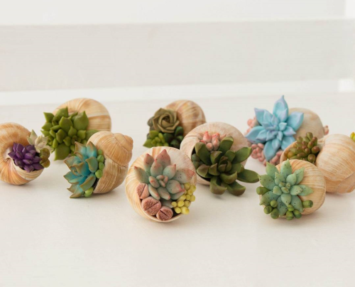 sosuperawesome:  Succulent Hair Accessories, Jewelry, Jewelry Boxes and Decor from the EtenIren Etsy shop  Browse more curated succulents  So Super Awesome is also on Facebook, Instagram and Pinterest 