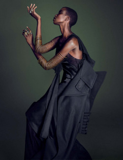 vogue-is-viral:  ph. by Iango Henzi &amp; Luigi Murenu for Vogue Germany December 2015 