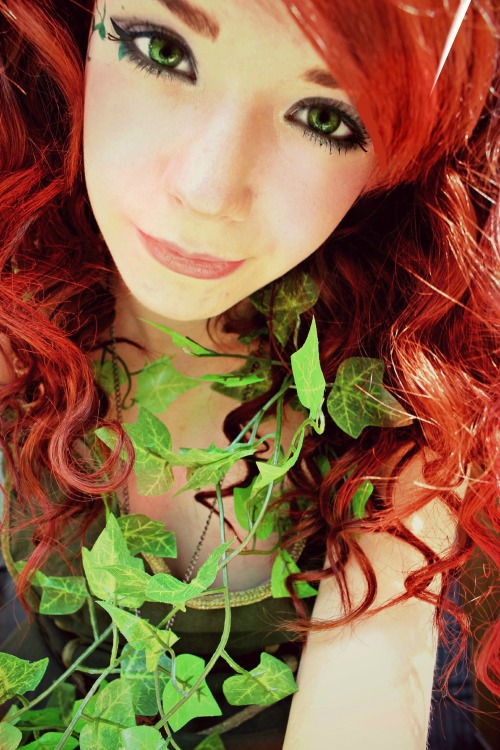 Charlottewhitsey.tumblr.com  ’s Poison Ivy cosplay and video :)www.youtube.com/watch?v