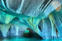 blazepress:  Blue marble caves in Chile.