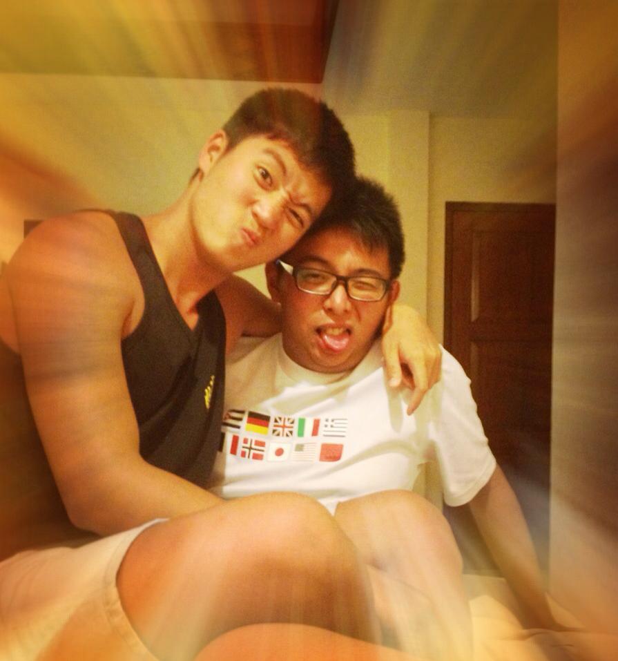 uniformsg:  hot sg boy   Who is he?