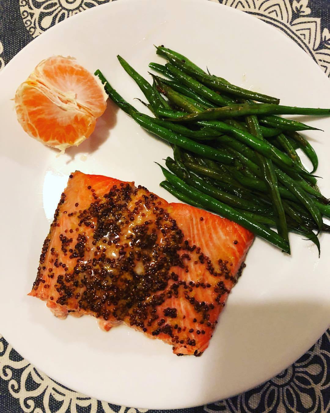 Maple Dijon salmon with haricot verts. #sundaydinner