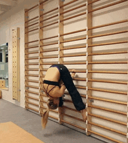 fitnessua:Pole workout. (x)
