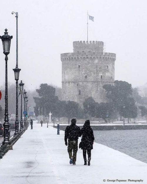 A wintry stroll in Thessaloniki city, Greece