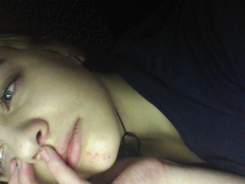 rotpup:last pictures i took of myself in 2013