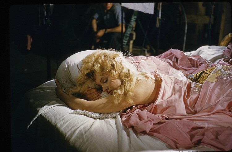audreyandmarilyn: Marilyn Monroe photographed by Milton Greene during the filming