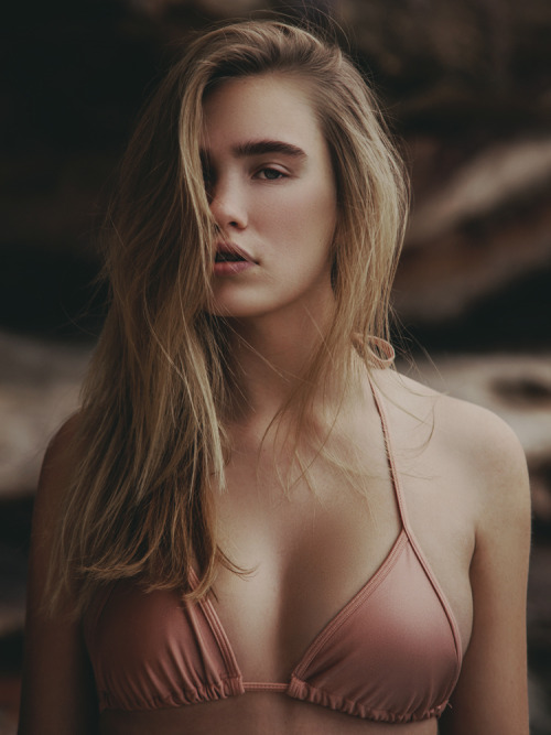 Zoe Cross (@ IMG) by Gervin Puse