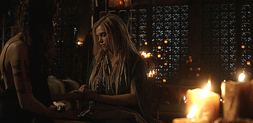 hedalexatrikru:Of all the things my hands have held, the best by far is you.