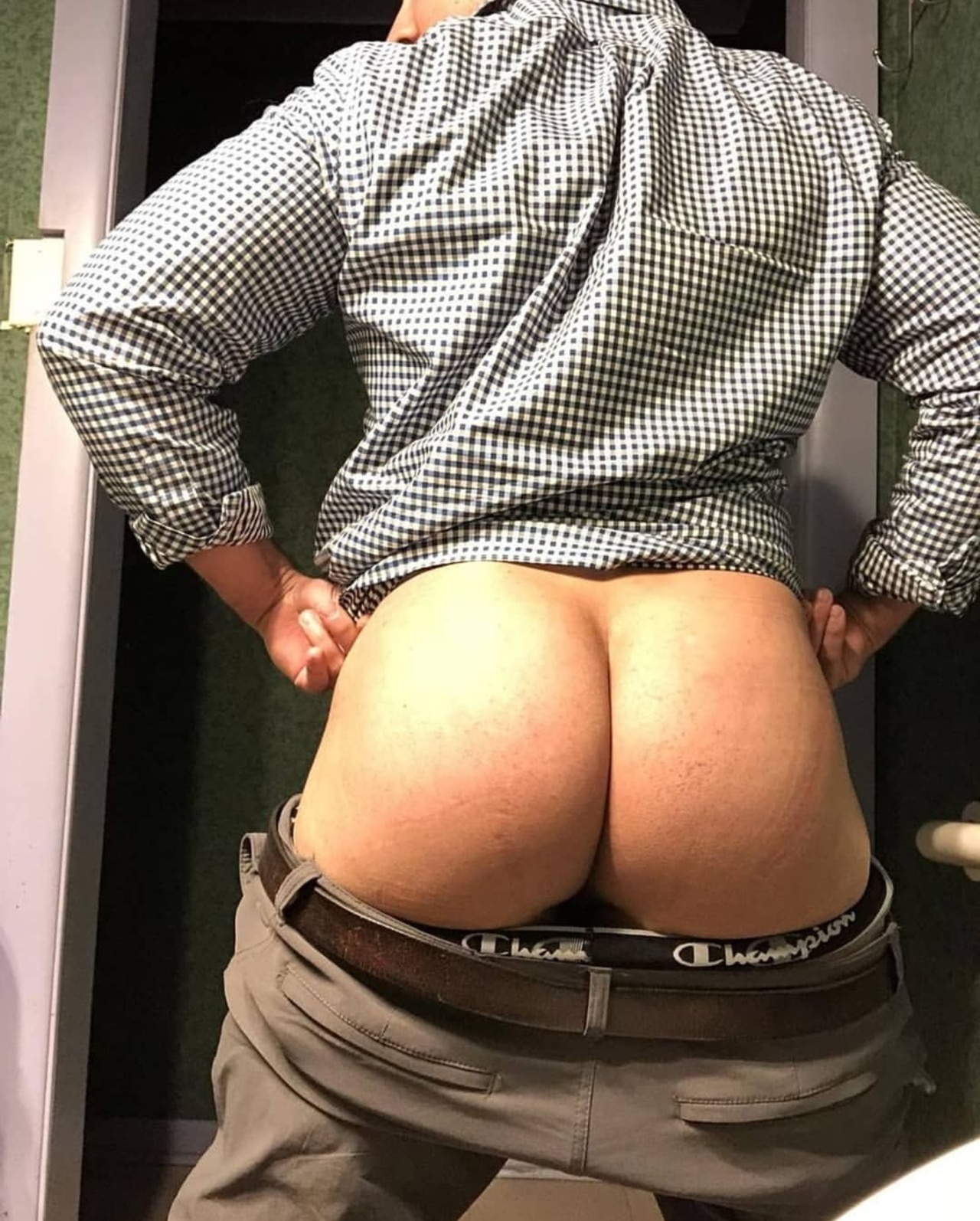 Beefy Butt Gay Porn - beefy butts â€” Ready to eat your face.