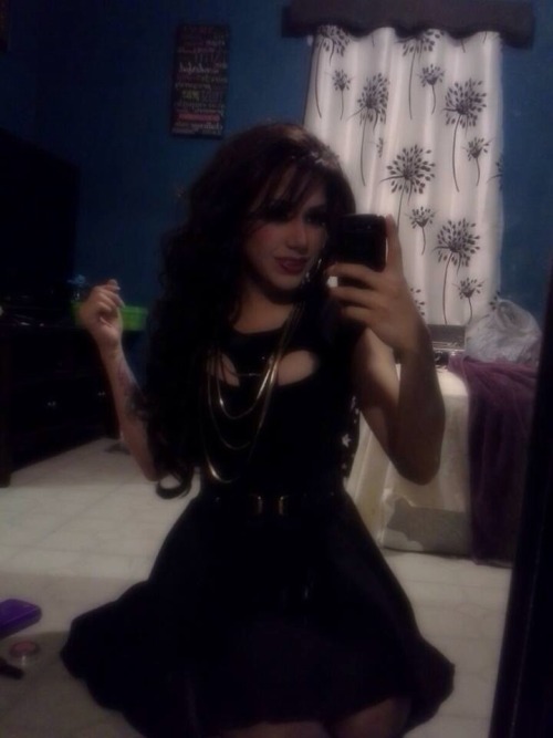 lexieladyboy:  boysdresslikegirls:  “All you have to do is be yourself and live the story that no one else can live…”  Beautiful. Follow me :)