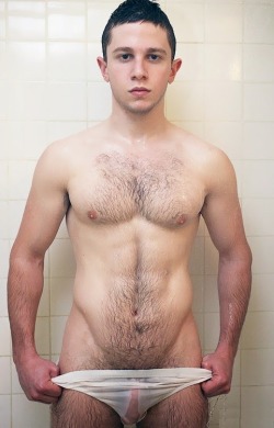 catalog-of-filth:  Fuck me, he’s perfect…  yum