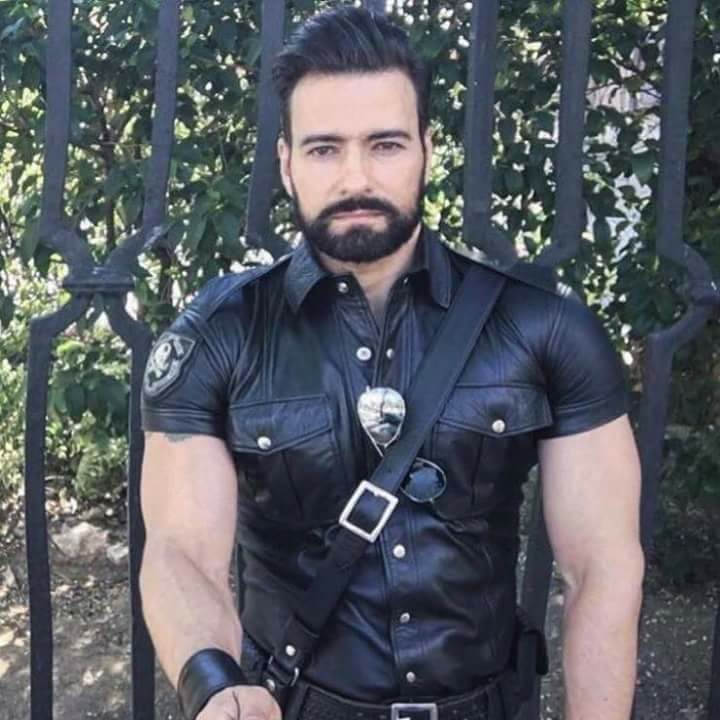 strictlygayleathersex: for hot hairy men, muscles, leather, suits and bareback action