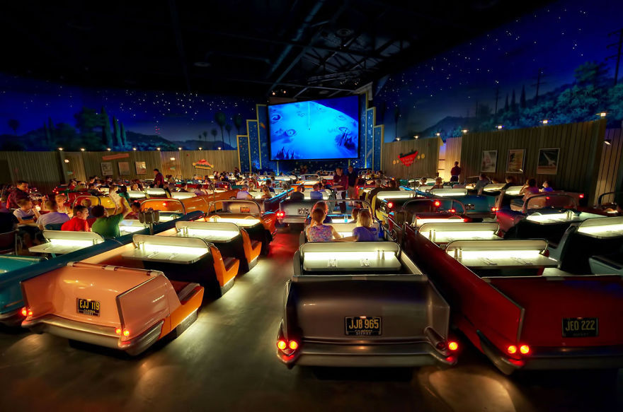 TOP TEN BEST MOVIE THEATRES AROUND THE WORLD1. Hollywoos Studios, California2. Olympia