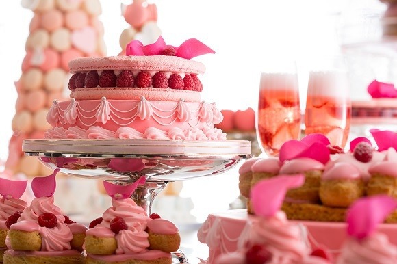 cutedessert:  frederica1995:  “Love Marie Antoinette” dessert buffet at Hilton