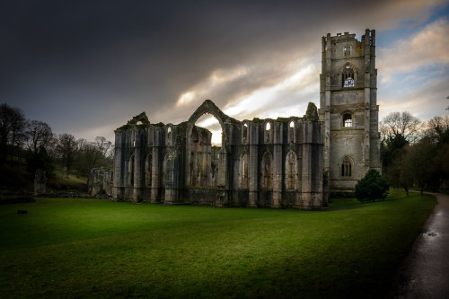 Fountains Abbey by Baljinder.Gill flic.kr/p/2km8JK5