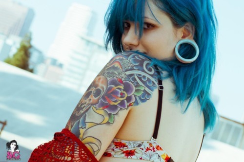 tattoogirlsandweed:  exning suicide      