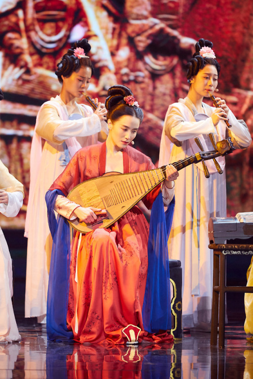 National Treasure recreates Tang-dynasty marble relief 彩绘散乐浮雕 at the Hebei MuseumVideo: www.