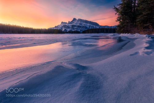 双子晨曦之二_Two Jack Lake Sunrise by vcg-feixue