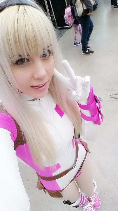 cameronisanairplane:Lady Deadpool: Black CatGwenpool: RadClawedRaidDeadpool: Something