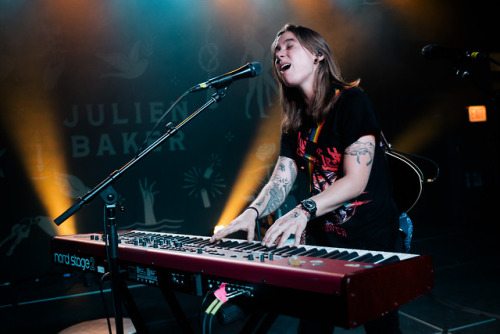 VANS HOUSE PARTIES | JULIEN BAKERMemphis, Tennessee’s Julien Baker took the stage last night a