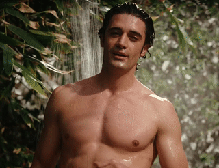 sfgreenboi:  theheroicstarman: Gilles Marini naked shower scene in Sex and the City.