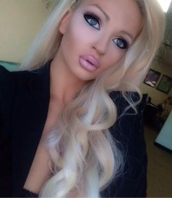 bimbobuildingblox:  hotpinkbimbo:  The lips