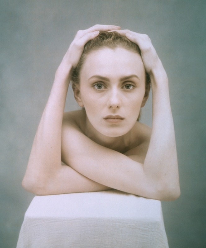 darksilenceinsuburbia:  Joyce Tenneson.   Via
