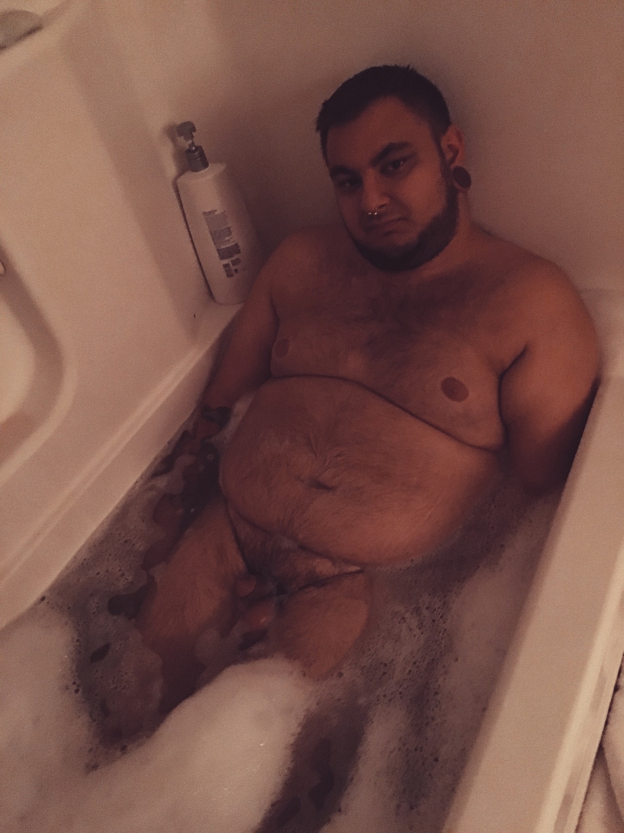 baeconcub:  Started with a full body massage while he bathed, led to eating him out,