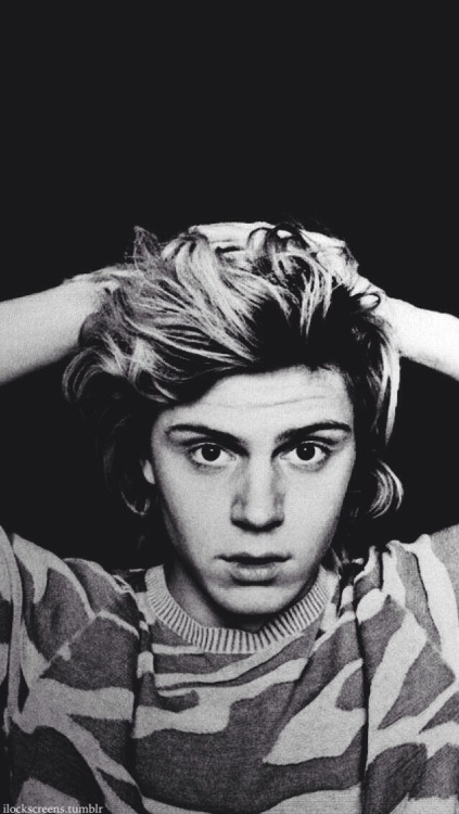 •Evan peters• •have a wonderful day• •credits• •1- idk •2- idk either •3- @ilockscreens