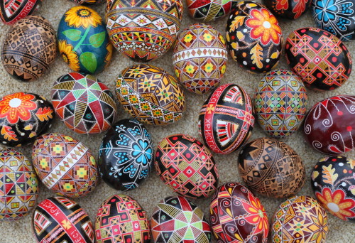 goldisblood:Egg decoration in Slavic cultures originated in pagan times“Egg decoration in Slavic cul