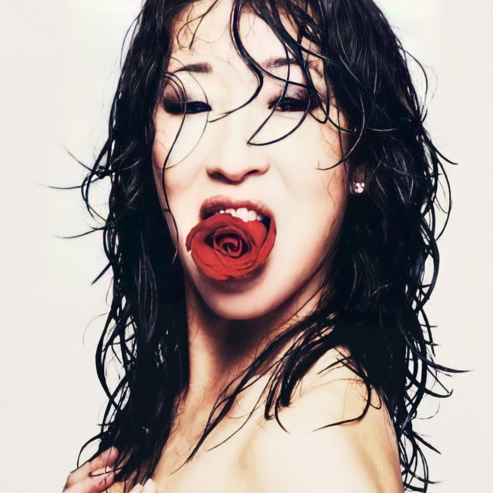 villafyingeve:these images of sandra oh in the 90&rsquo;s/early 00&rsquo;s