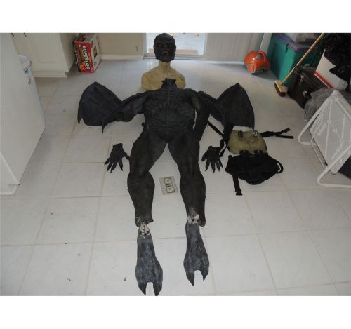 #MonsterSuitMonday Here’s the hero suit of the creature from 2009′s “Blood: The Last Vampire” out of