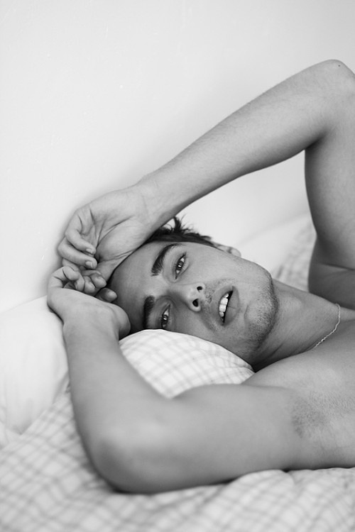 XXX hot-and-gifted:  British actor Douglas Booth photo