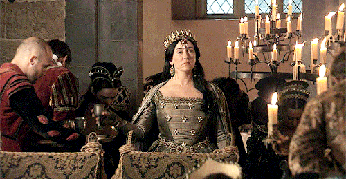 latristereina:Maria Doyle Kennedy as Katherine of Aragon in The Tudors S01E02