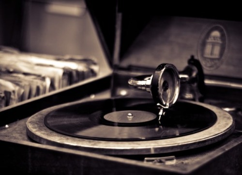 mymodernmet:25,000+ Songs From the Early 20th Century Music Now Streaming Online for Free