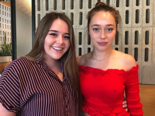 pillowprincesslexa: Alycia and a fan both looking like a five course meal (x)