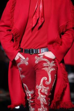 money-in-veins:  Versace F/W 2014 Menswear (Details)   