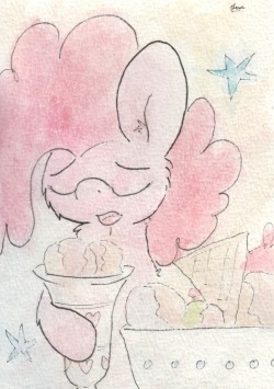 slightlyshade:Pinkie nearly explodes at an ice cream buffet. True story!  x3