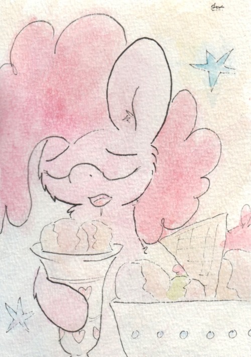 slightlyshade:Pinkie nearly explodes at an ice cream buffet. True story!  x3