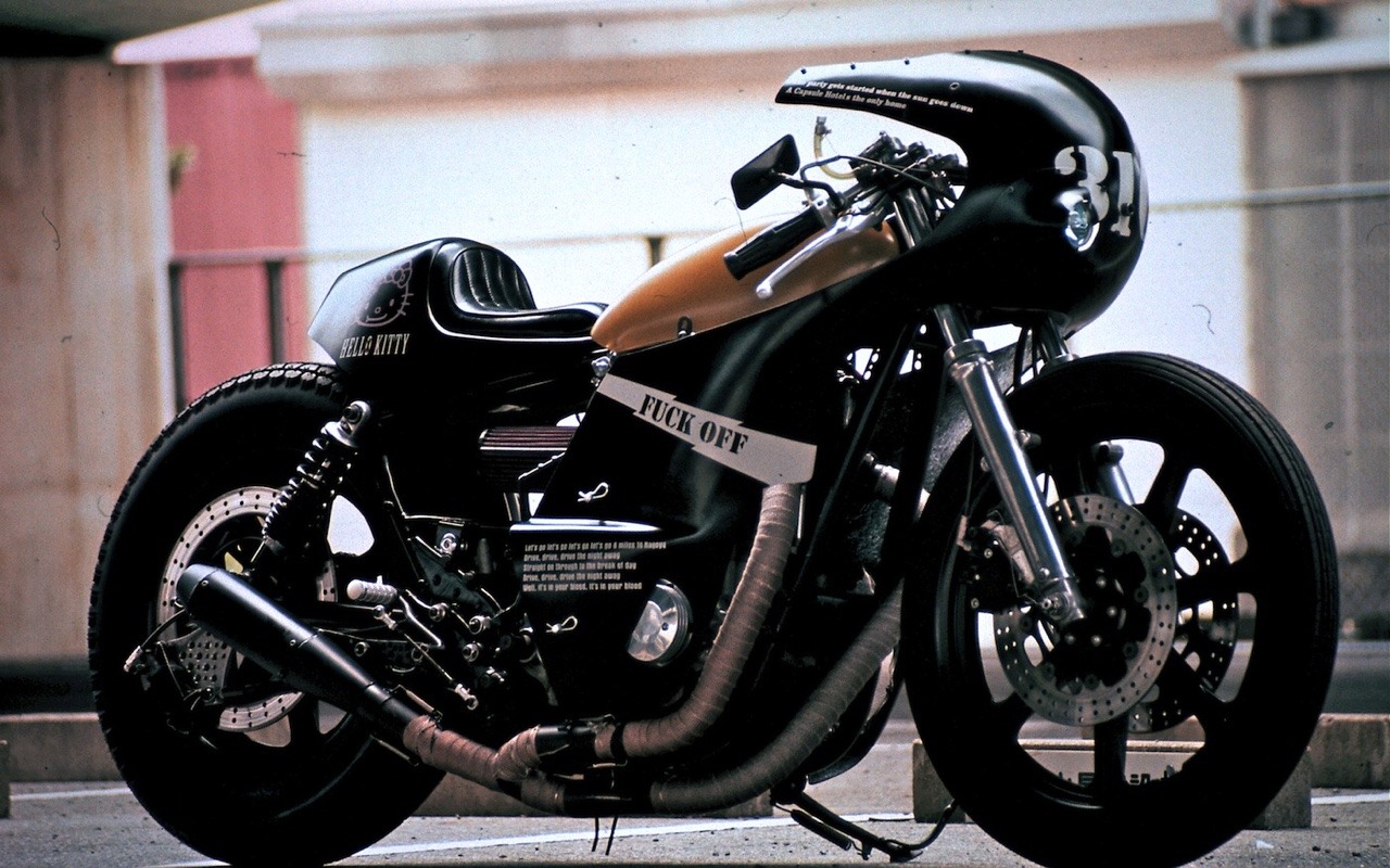 megadeluxe:XS 650 SP “Balle Rocketcowl” by An-Bu - Nagoya, Japan. (Via Inazuma