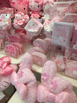 sugar-honey-iced-tea:  My melody paradise,