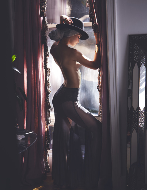 Hilda Dias by Kyle Deleu - Bowler Hat