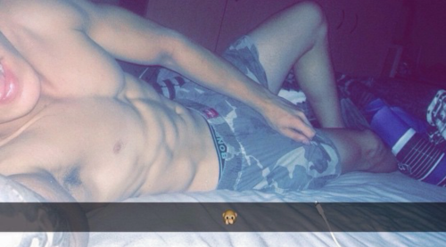 snapchathotguys:  Follow me for more hot straight guys: click hereAdd me on Snapchat for exclusive content: tumblrhotguysFeel free to send me your pics and videosAny Snapchat request via inbox