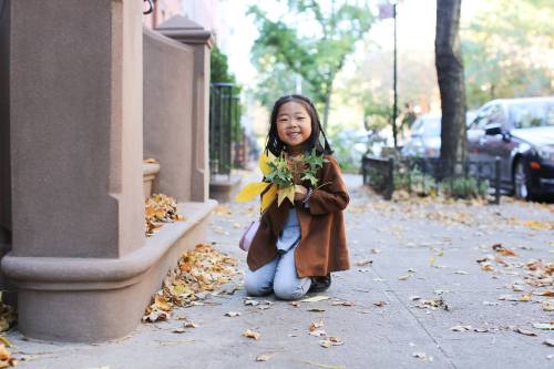 humansofnewyork:
““I’m bringing leaves to my friend!” ”