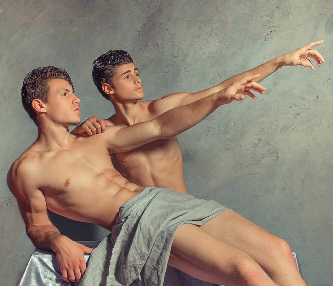 troyschooneman:Two French brothers who visited my studiohttps://www.instagram.com/p/BlIku86Bijc/?utm_source=ig_tumblr_share&amp;igshid=5m3pyctk6m3b